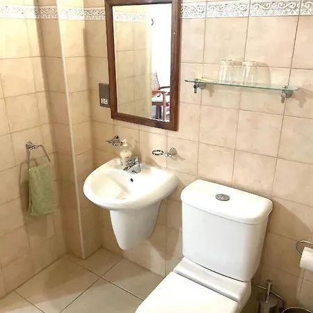 Проживание в семье Beautiful Пафос